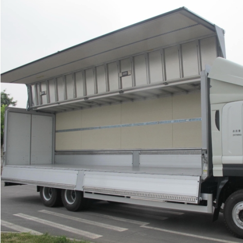 Pioneering American Efficiency: The Aluminum Rivet Lightweight Flying Wing Box with Side Open Semi-Truck Body
